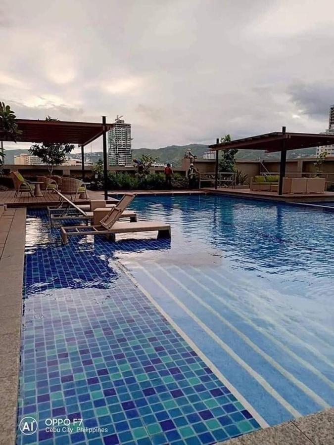 Horizon 101 A3 Shortwalk Robinson Mall Mango Sq Cebu Extérieur photo